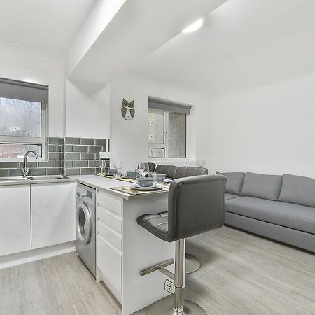 Sachin'S 2 Bedrooms Apartment London Bagian luar foto
